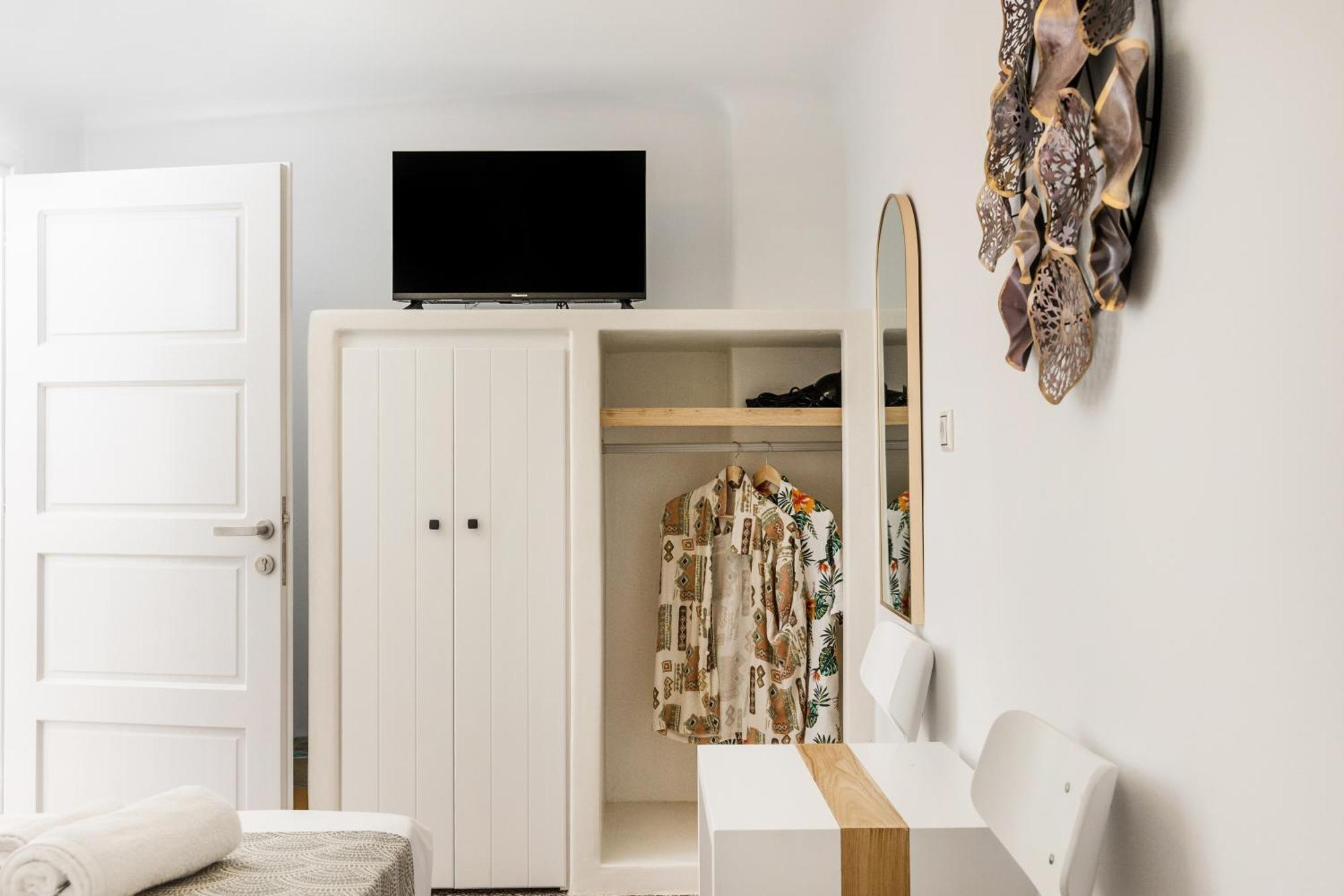 Naxos Downtown Apartments & Suites Naxos City Room photo