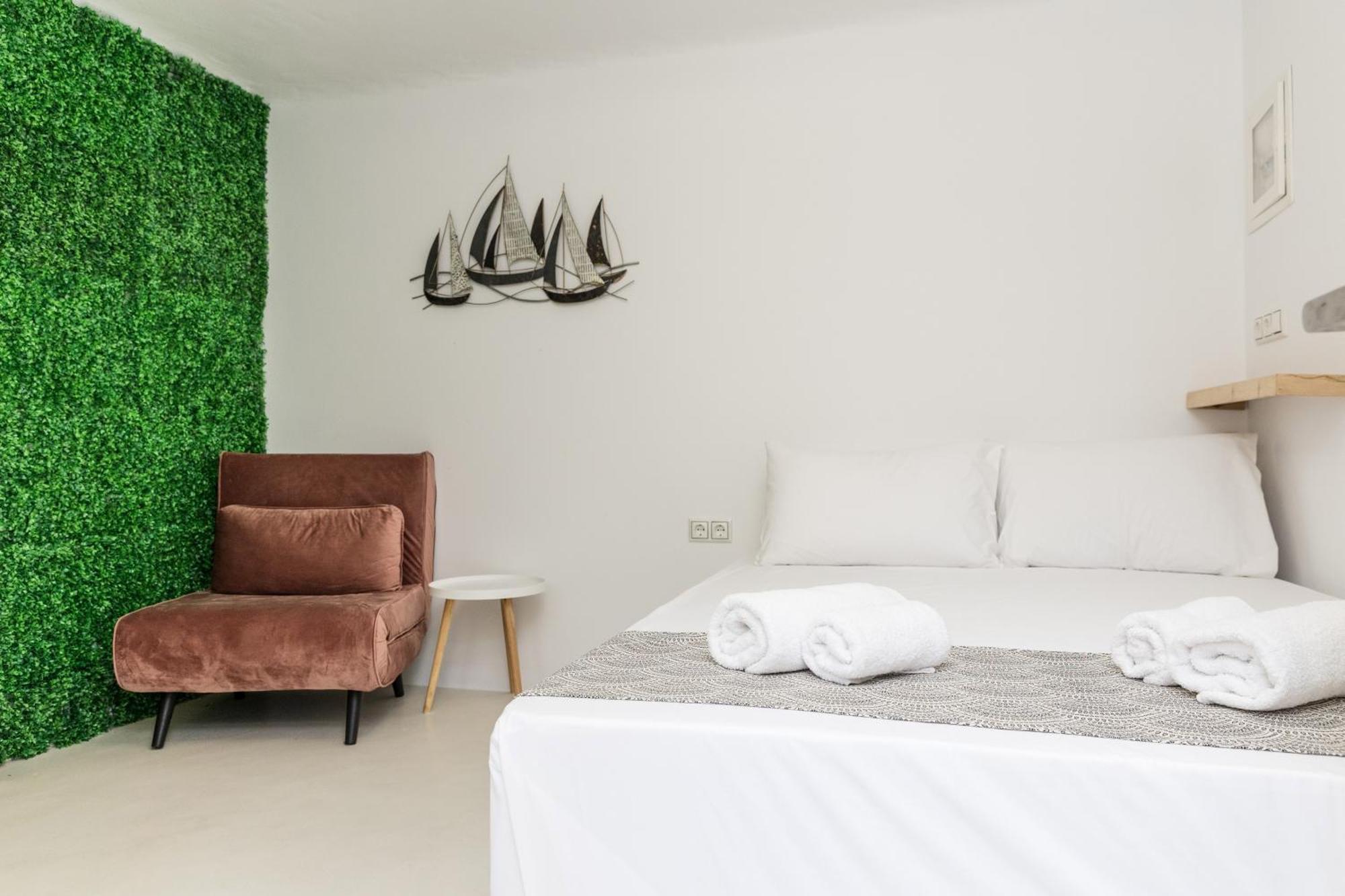 Naxos Downtown Apartments & Suites Naxos City Room photo